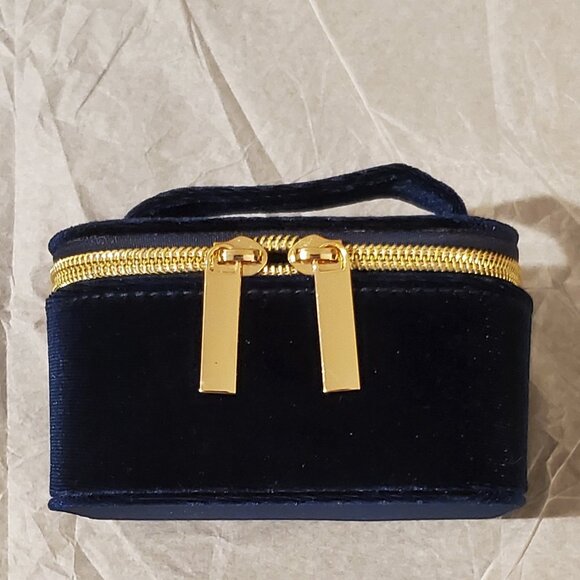 NIB Brouk & Co Leah Travel Jewelry Case with Pouch in Blue Velvet - Picture 5 of 8